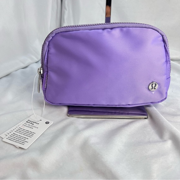 LULULEMON Purple Everywhere Belt Bag NWT - Picture 6 of 6